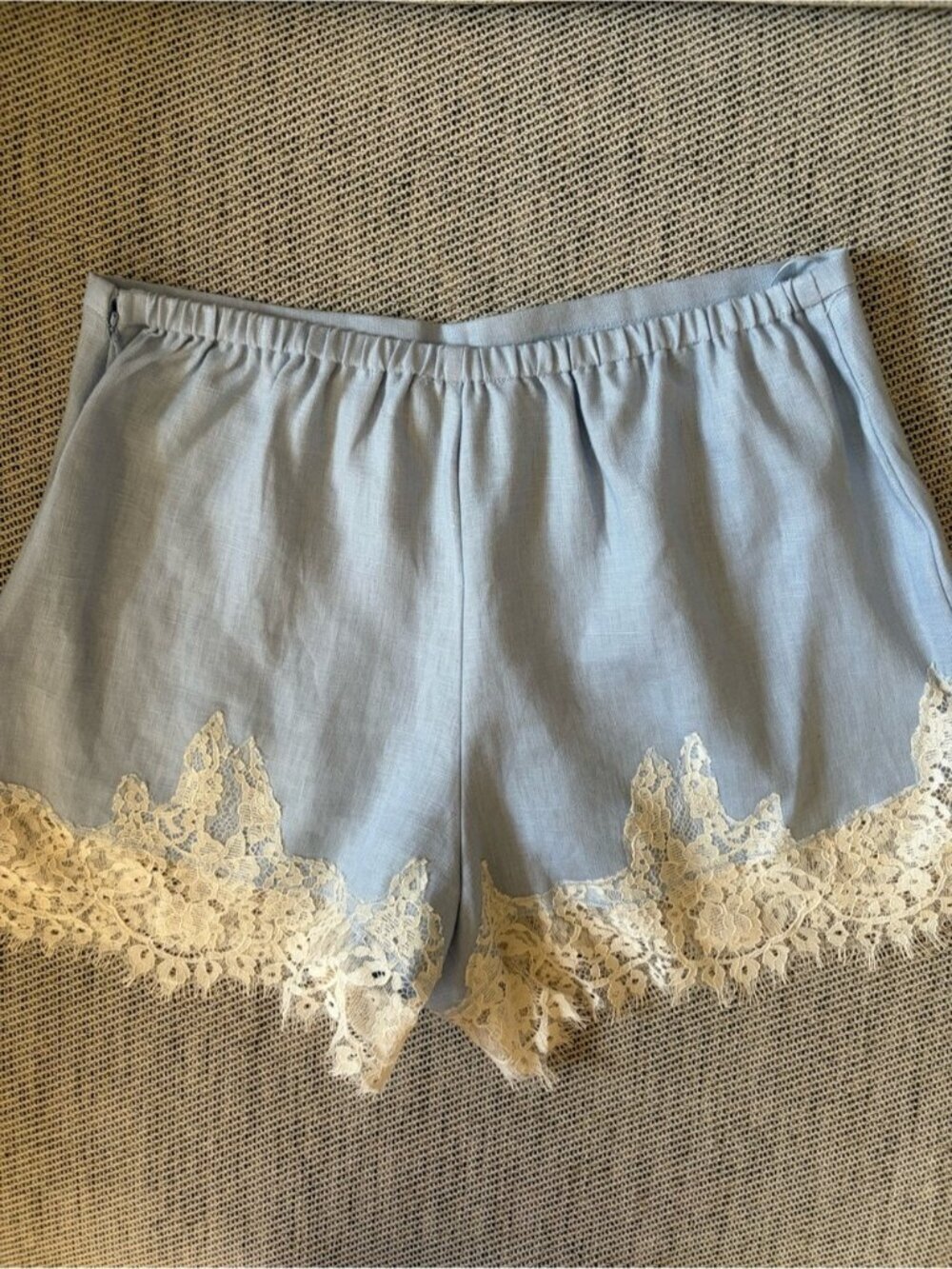 NEW Reformation Fern Cloud Blue Lace Trim Linen Shorts Elastic Waist | US M - Picture 10 of 12